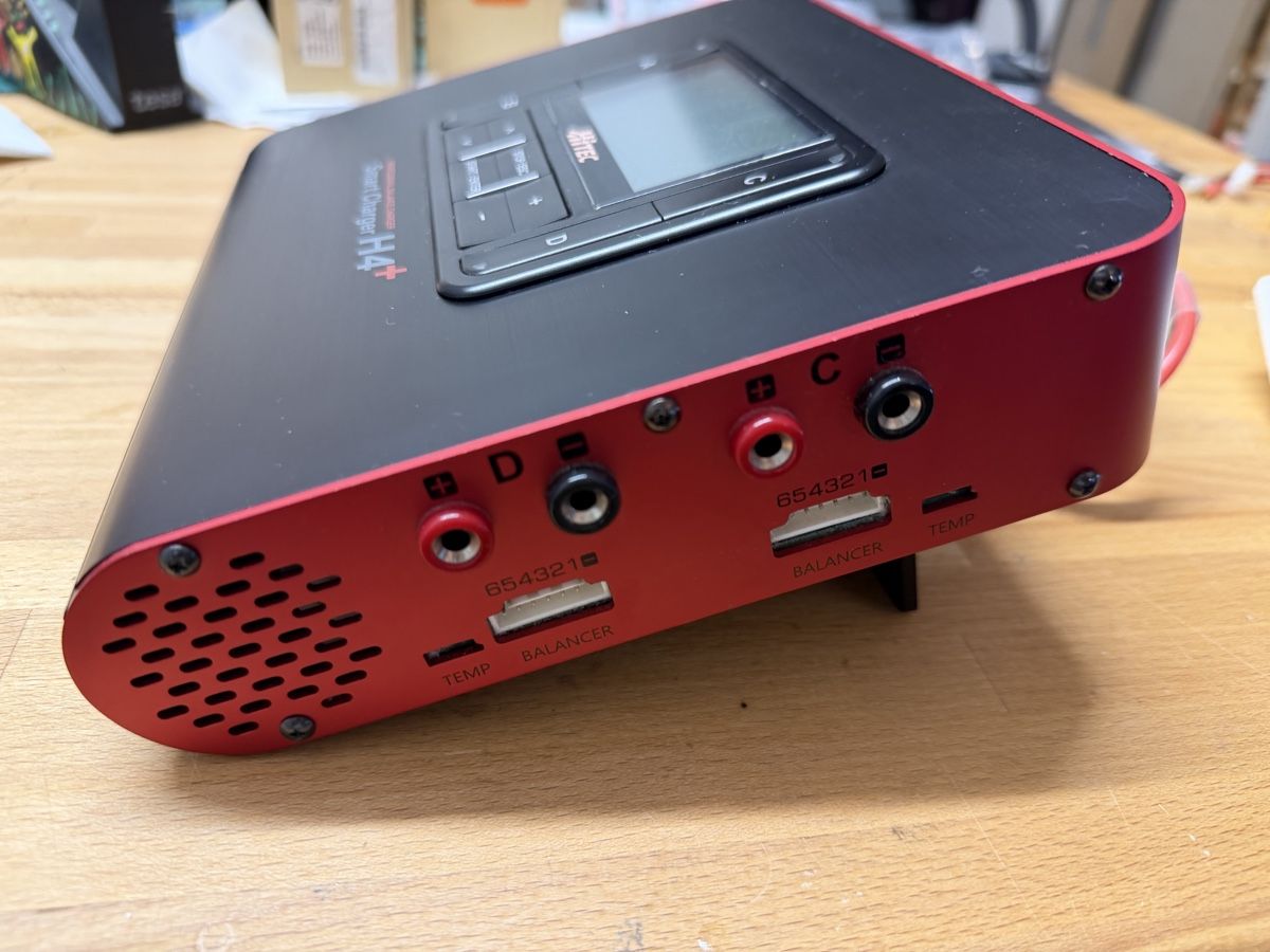 Batterie, Caricabatterie & Alimentatori: Hitec H4+ Ladegerät – Difettoso da Biel-Benken BL venduto da theskipster 3