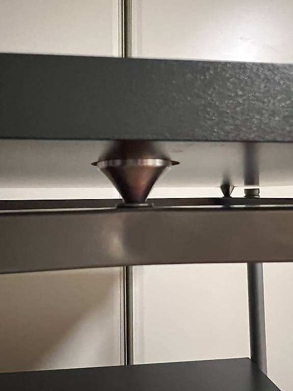 Supporti a parete: Hi-Fi Rack / Möbel Solidsteel – Usato da Liestal venduto da bluesdave79 2