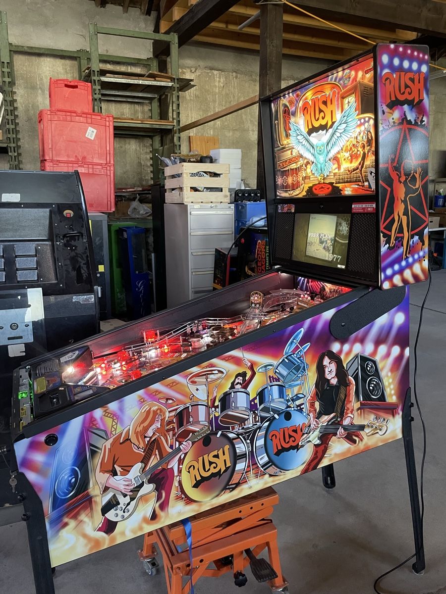 Stern Pinball Flipperkästen: Flipper stern Rush pro  – Gebraucht aus Les Brenets von serialdrink 2