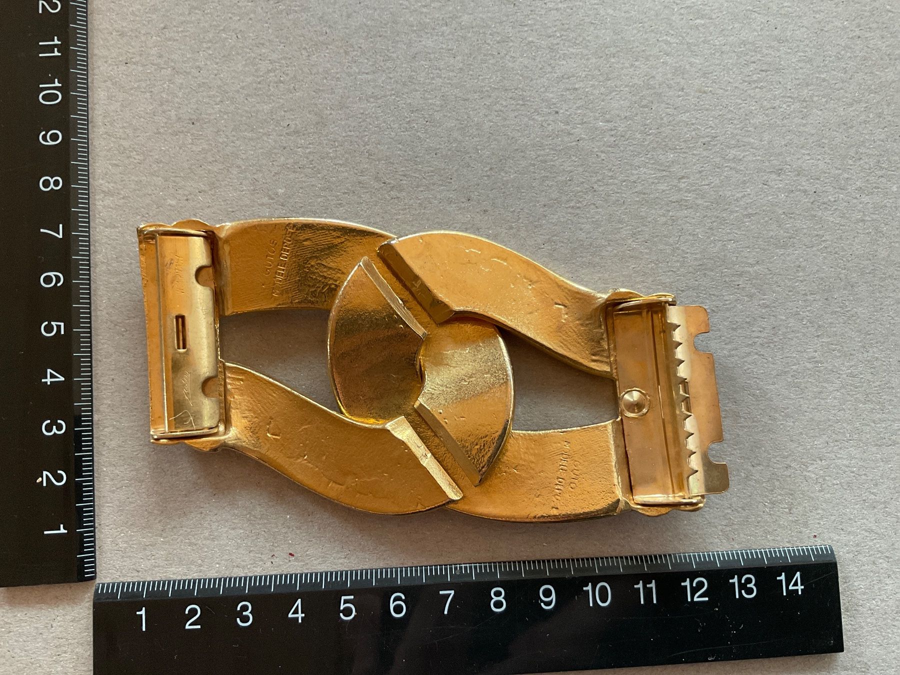 Fibbie per cinture: Gürtelschnalle gold farbig – Usato da Rümlang venduto da euqinom16 1