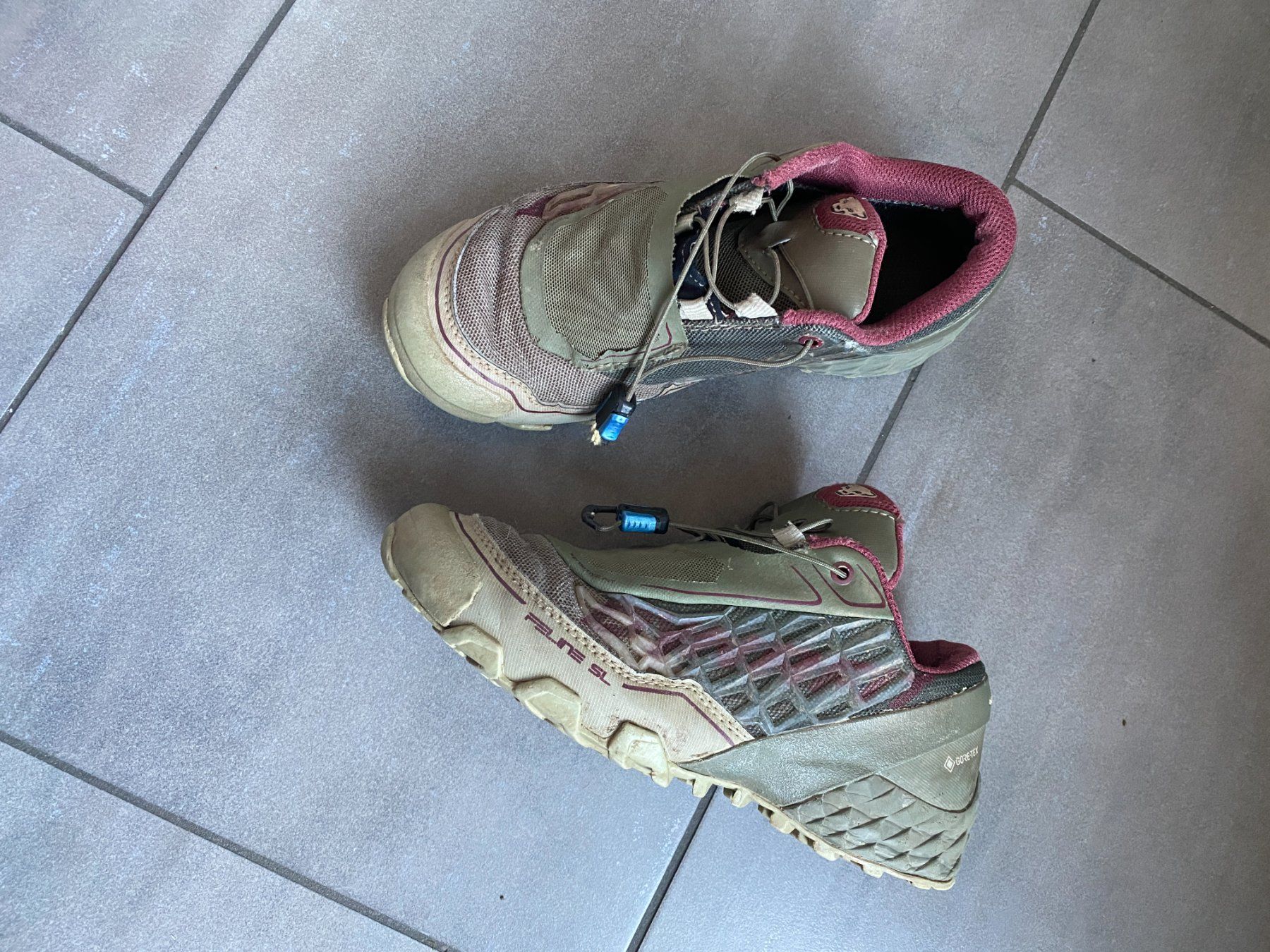 Dynafit Chaussures garçon: Dynafit Gore-Tex Trekkingschuhe Grösse 36 – D'occasion à Hergiswil LU par Kubb76 1