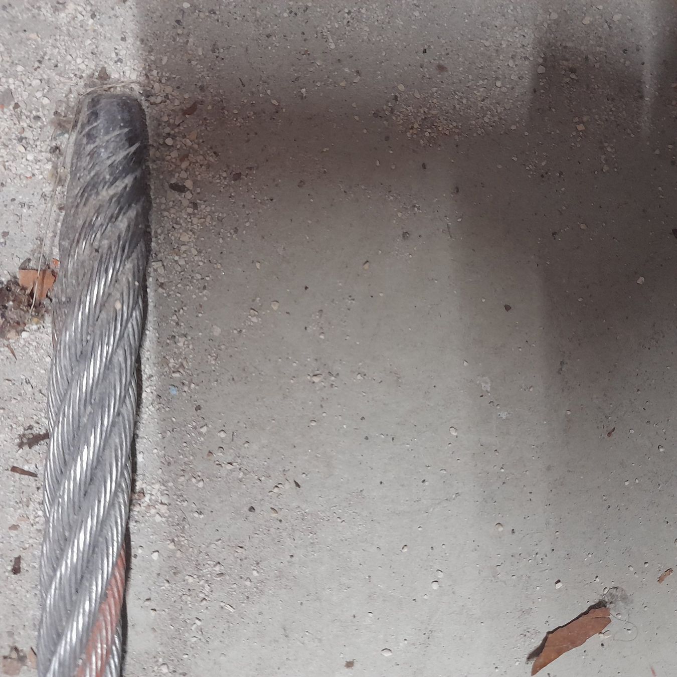 Ferramenta: Stahlseil mit Hacken, 20 Meter lang, 16mm dick – Usato da Orpund venduto da 118302 2