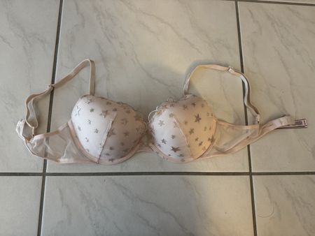 Victoria‘s Secret BH 75C