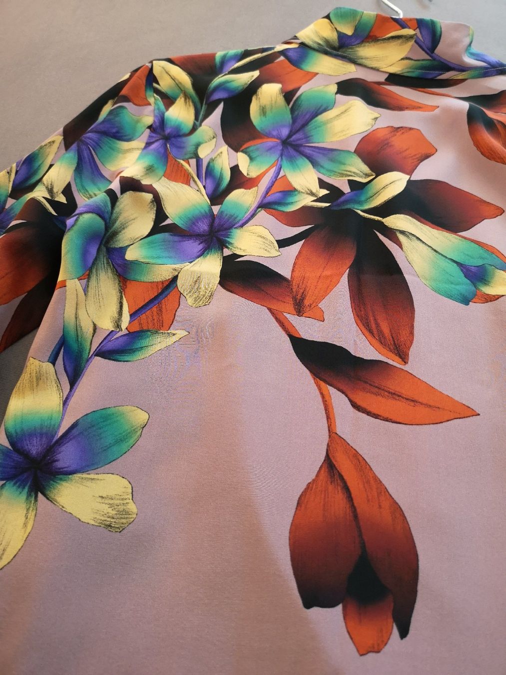 Etro Camicette: Etro Seidenbluse – Nuovo e nell'imballaggio originale da Pfäffikon ZH venduto da JingTunic 2