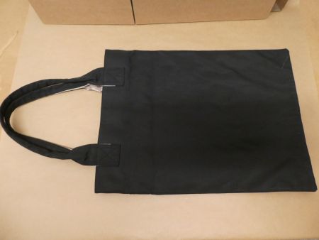 Handtasche Farbe schwarz/bronze, Marke Lancôme