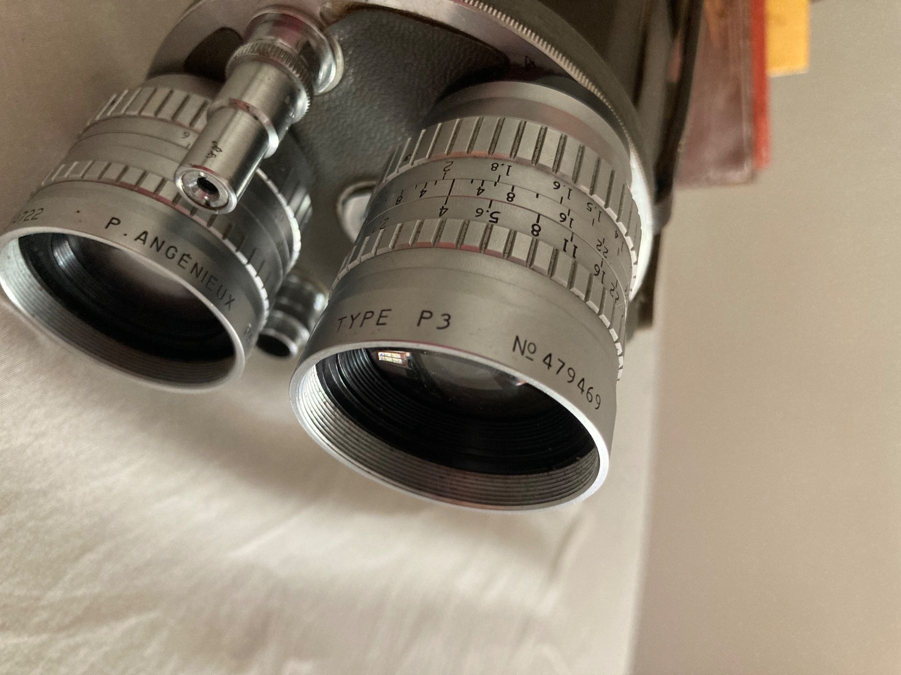 Camcorder: Caméra 16 mm Bell & Howell avec 3 optiques mythiques – Gebraucht aus Genève von Patchmaster 6