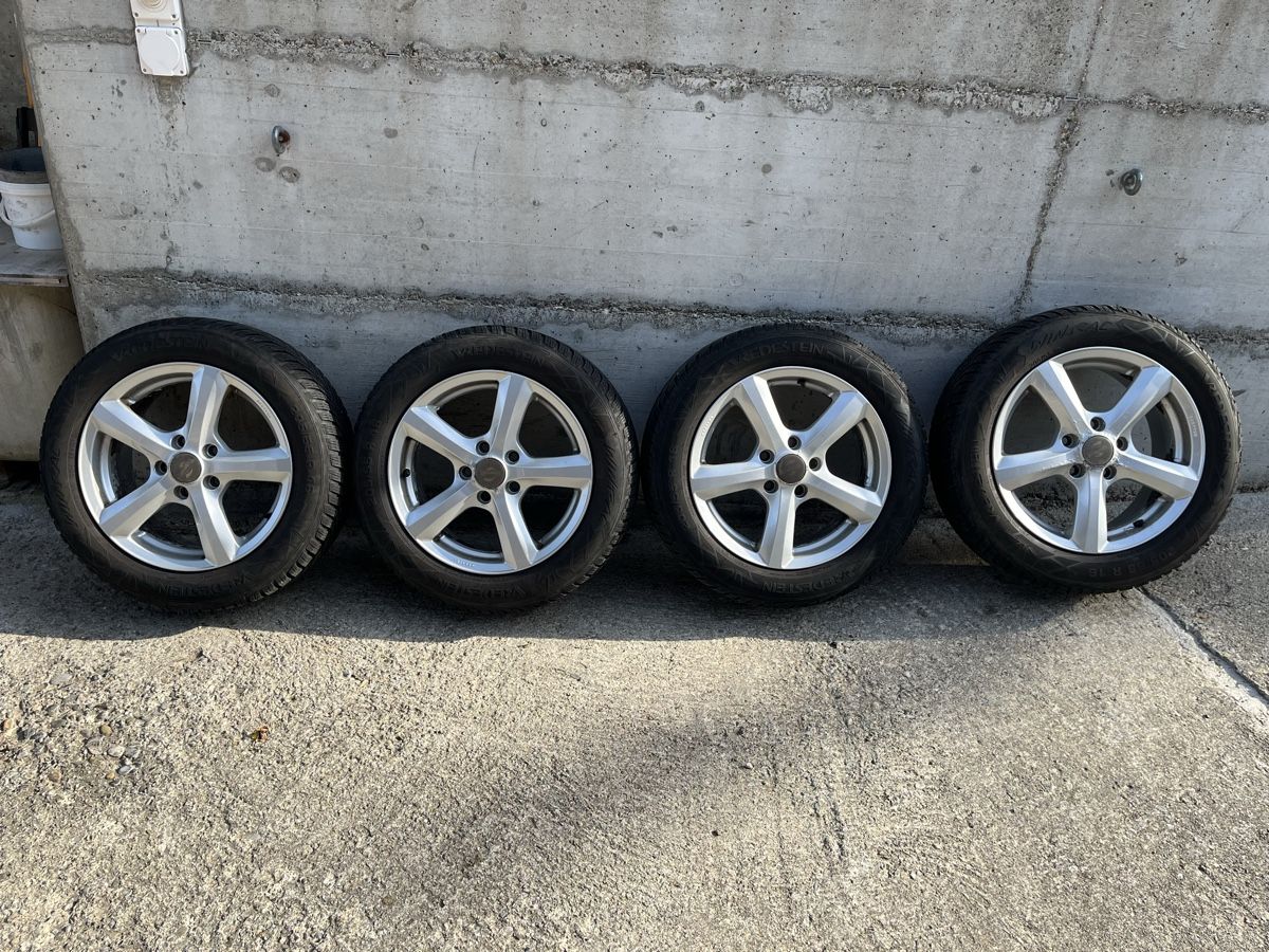 Pneus & Roues: VW Golf Winterräder – D'occasion à Lichtensteig par Trisi0