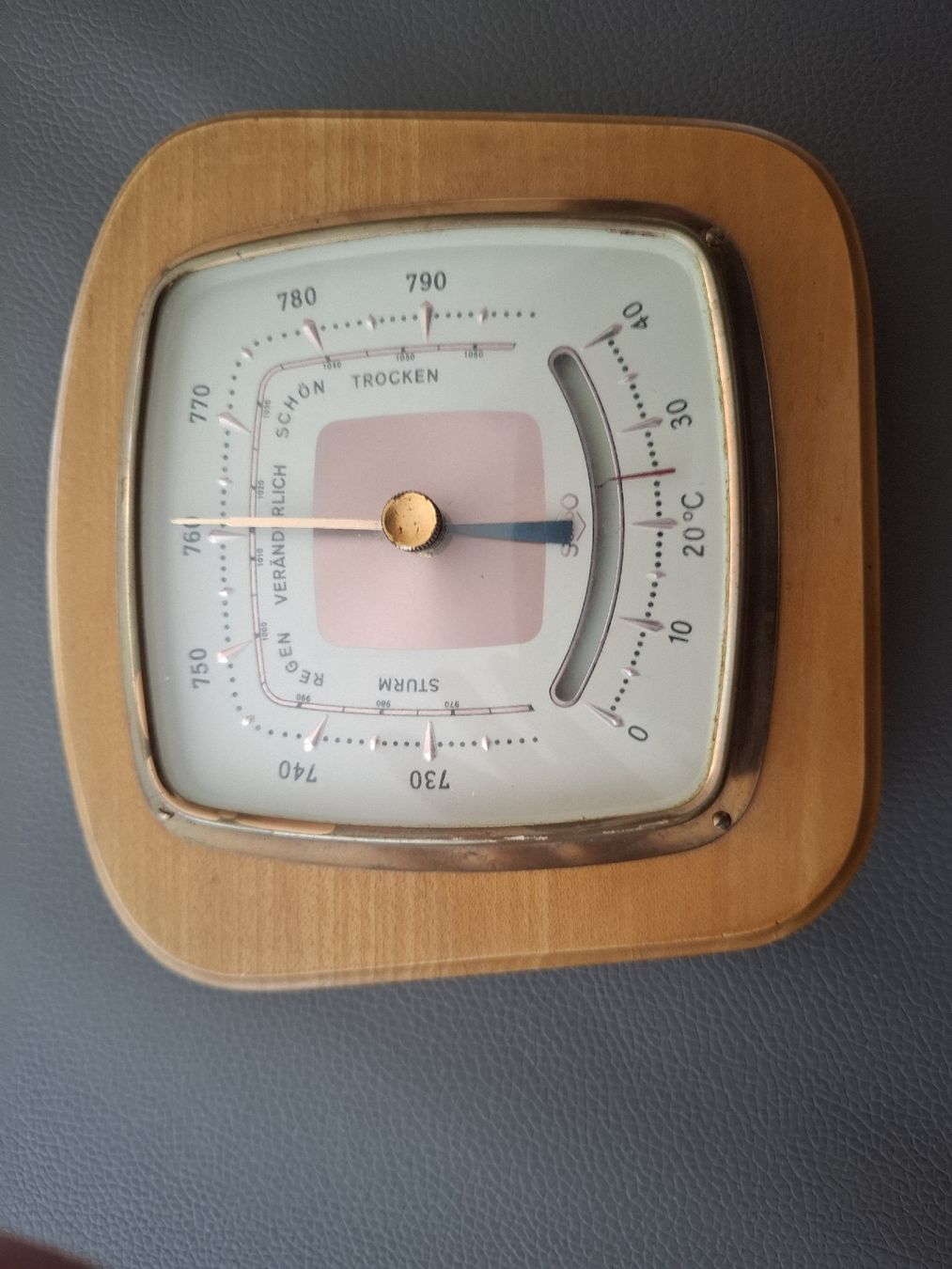 Altro per la casa: Sehr Alter Wandbarometer mit Thermometer Holz E. Seiler – Usato da St.Gallen venduto da bpeter01 4