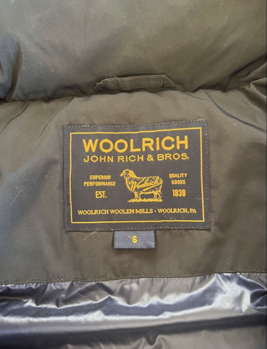 Woolrich Cappotti: Veste doudoune manteau Woolrich – Usato da Lausanne venduto da Soins 2