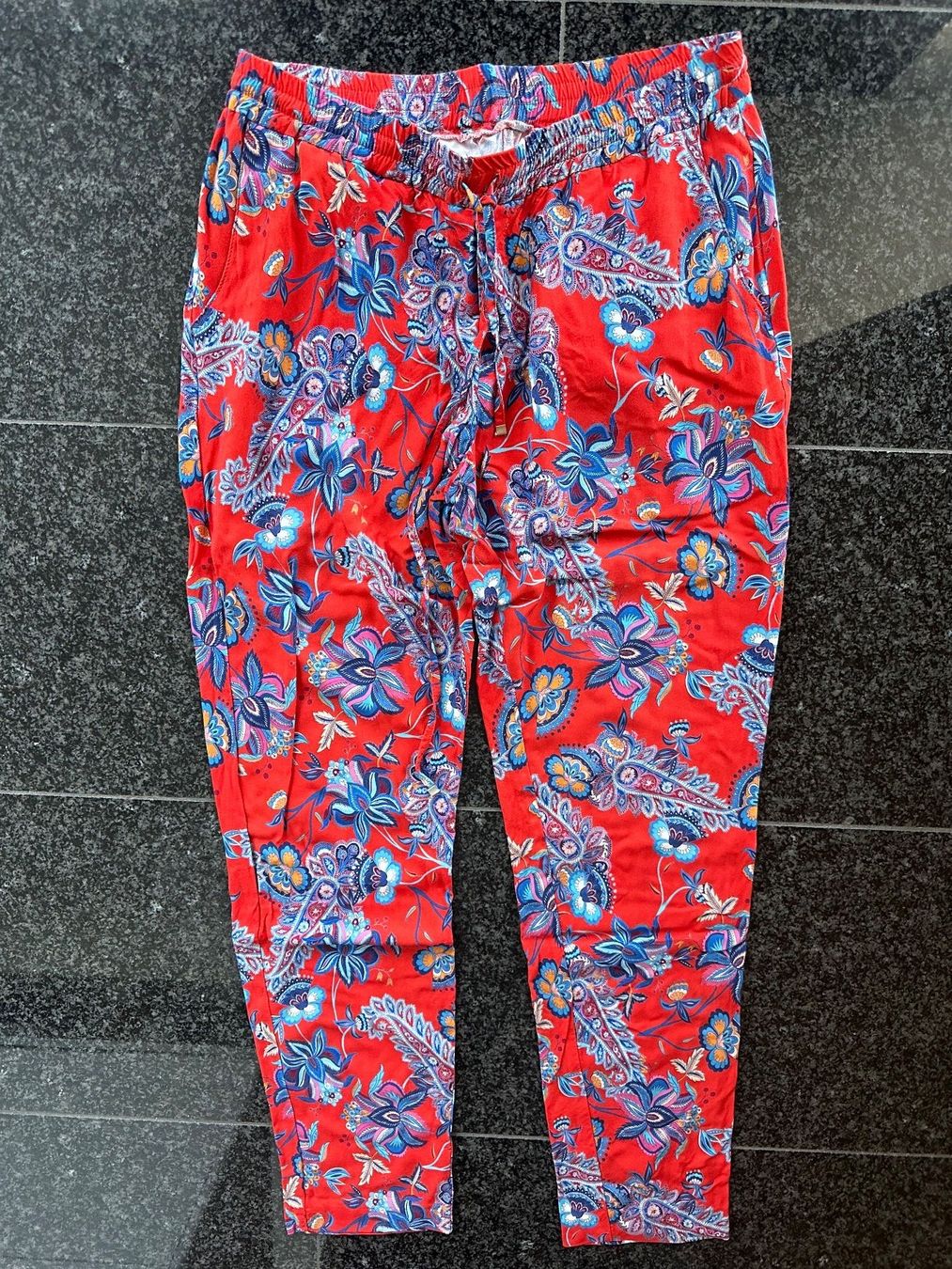 Pantaloni: Damen-Sommerhose Gr.38 rot – Usato da Wettswil venduto da haddy91