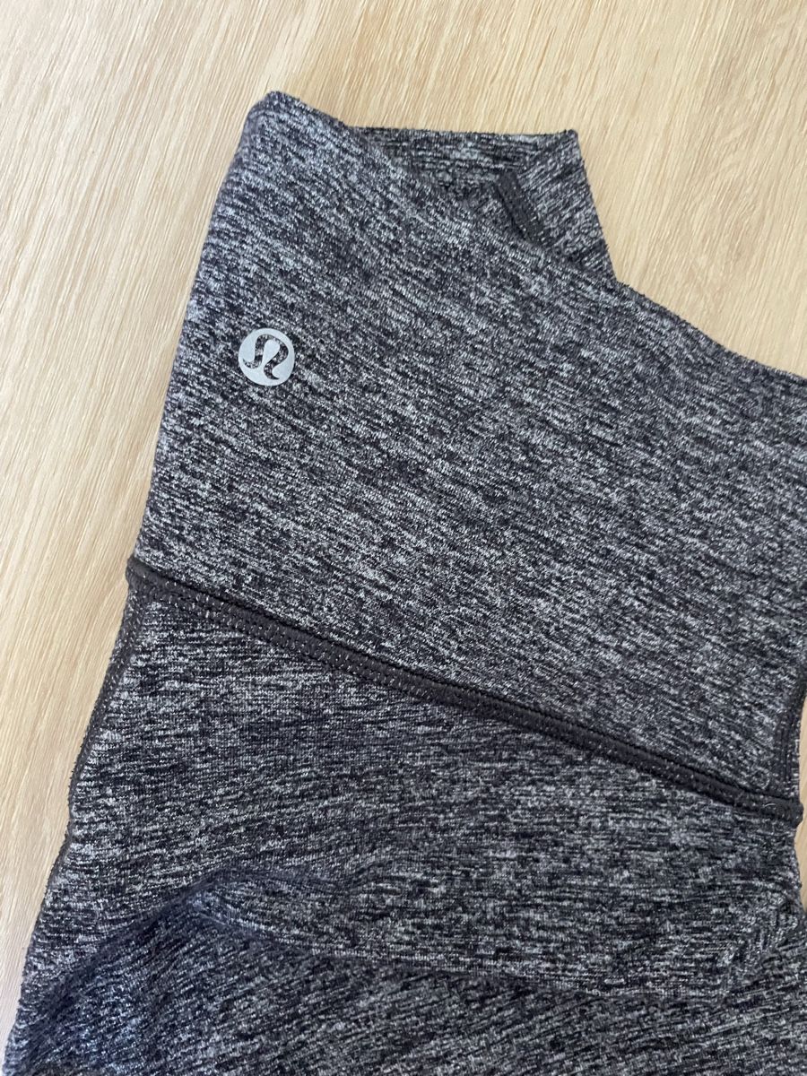 Lululemon Leggings: Lululemon Leggings Gr.6 Grau meliert – Usato da Hettlingen venduto da Gaborrelli 1