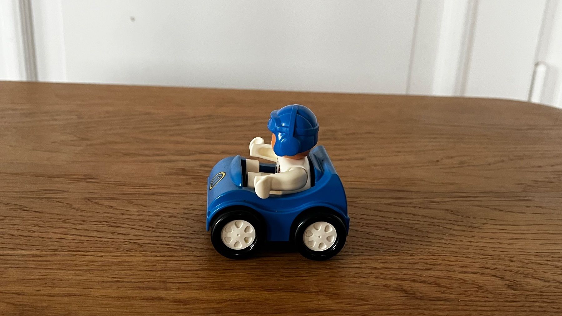 Lego Statuette: LEGO Duplo Rennfahrer Rennauto Auto – Usato da Ennetbaden venduto da teo_yg9s 1