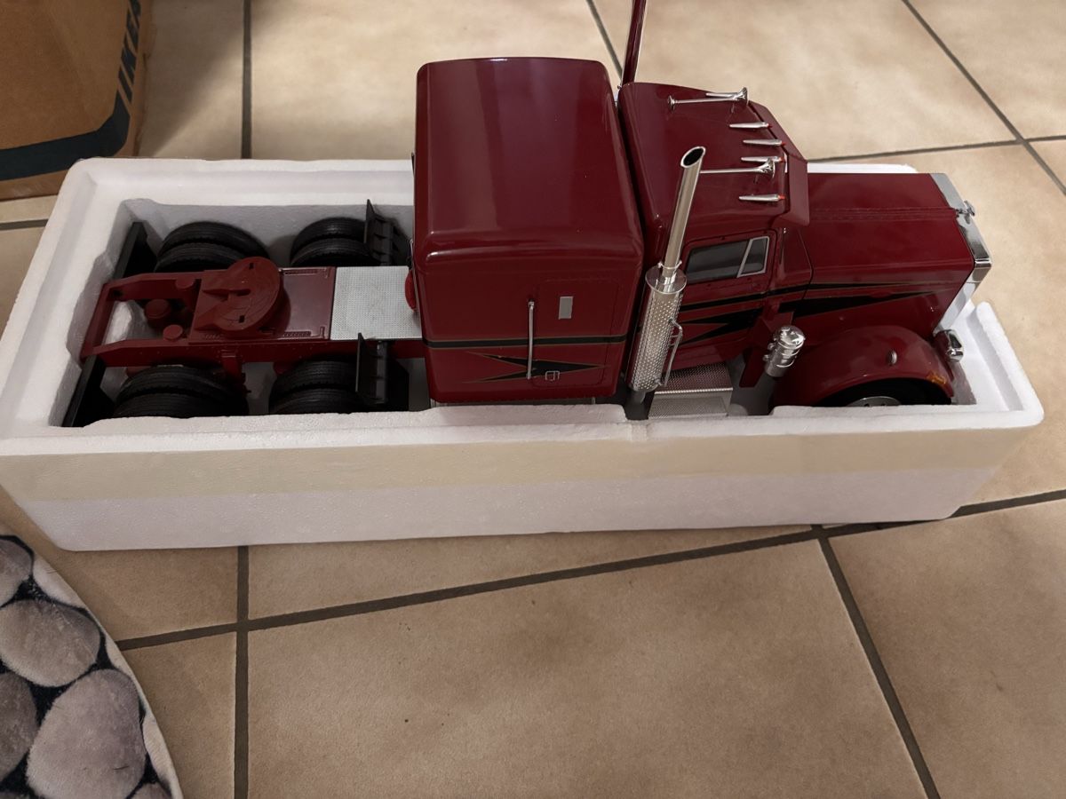 Modellbausätze & Standmodelle: Modelltruck aus Metall – Neu (gemäss Beschreibung) aus Riehen von BMW-POWER 2