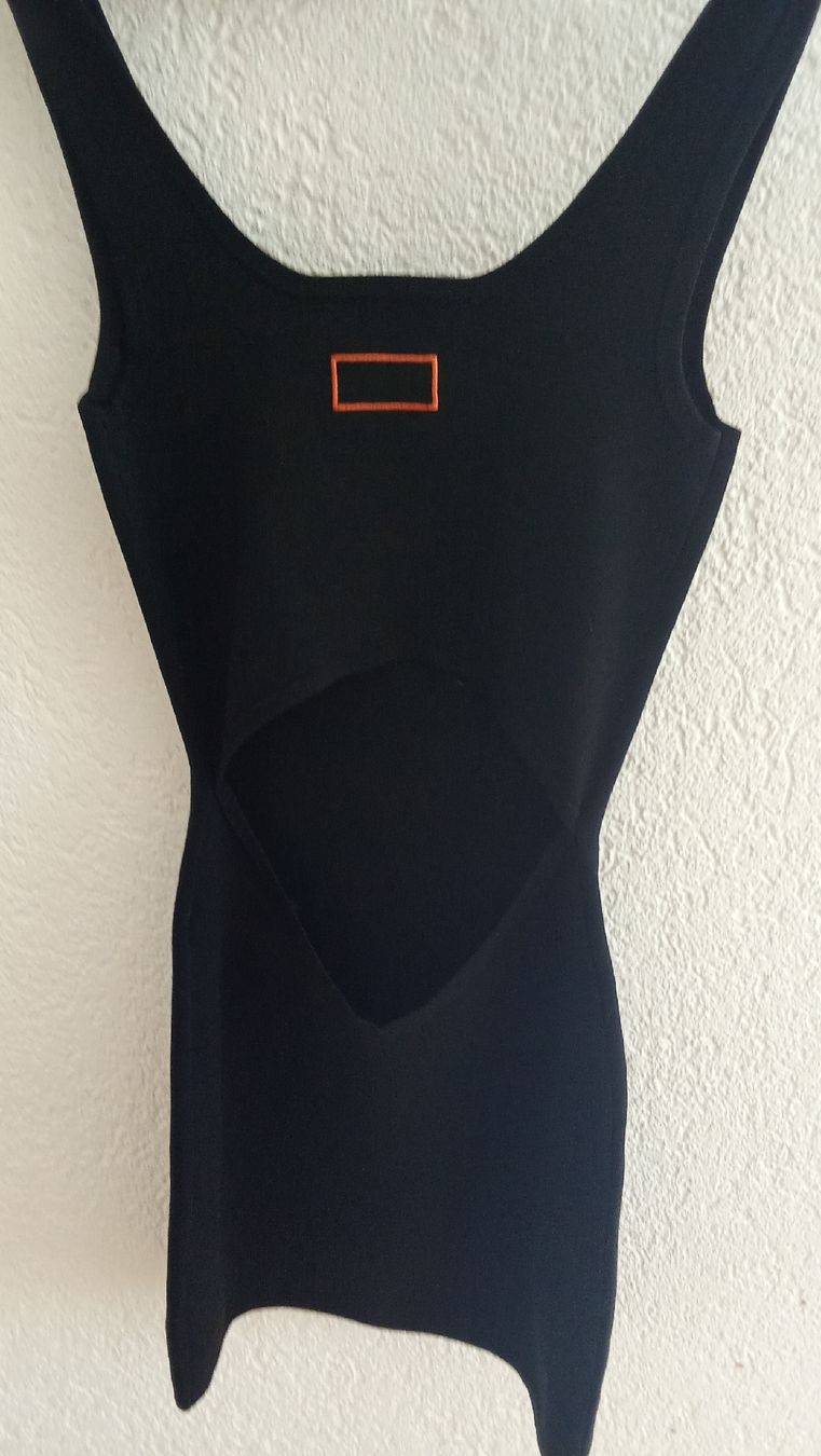 Calvin Klein Kleider: Robe noire sans manches Calvin Klein taille S – Gebraucht aus Boulens von m17_7jc7