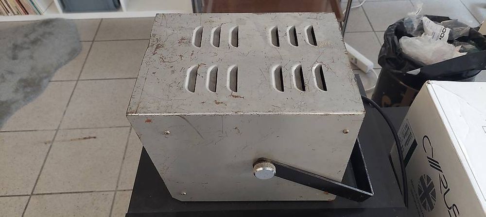 Lampade: Massiver alter Strobo – Difettoso da Zürich venduto da flobachofner 2
