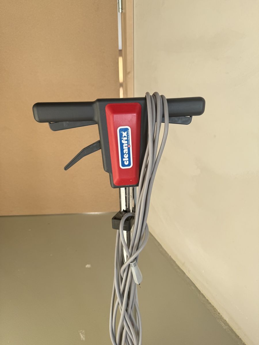 Cleanfix Alle Maschinen: Clean Fix Einscheibmaschine - neuwertig – Neu (gemäss Beschreibung) aus Rümlang von Eba880 2