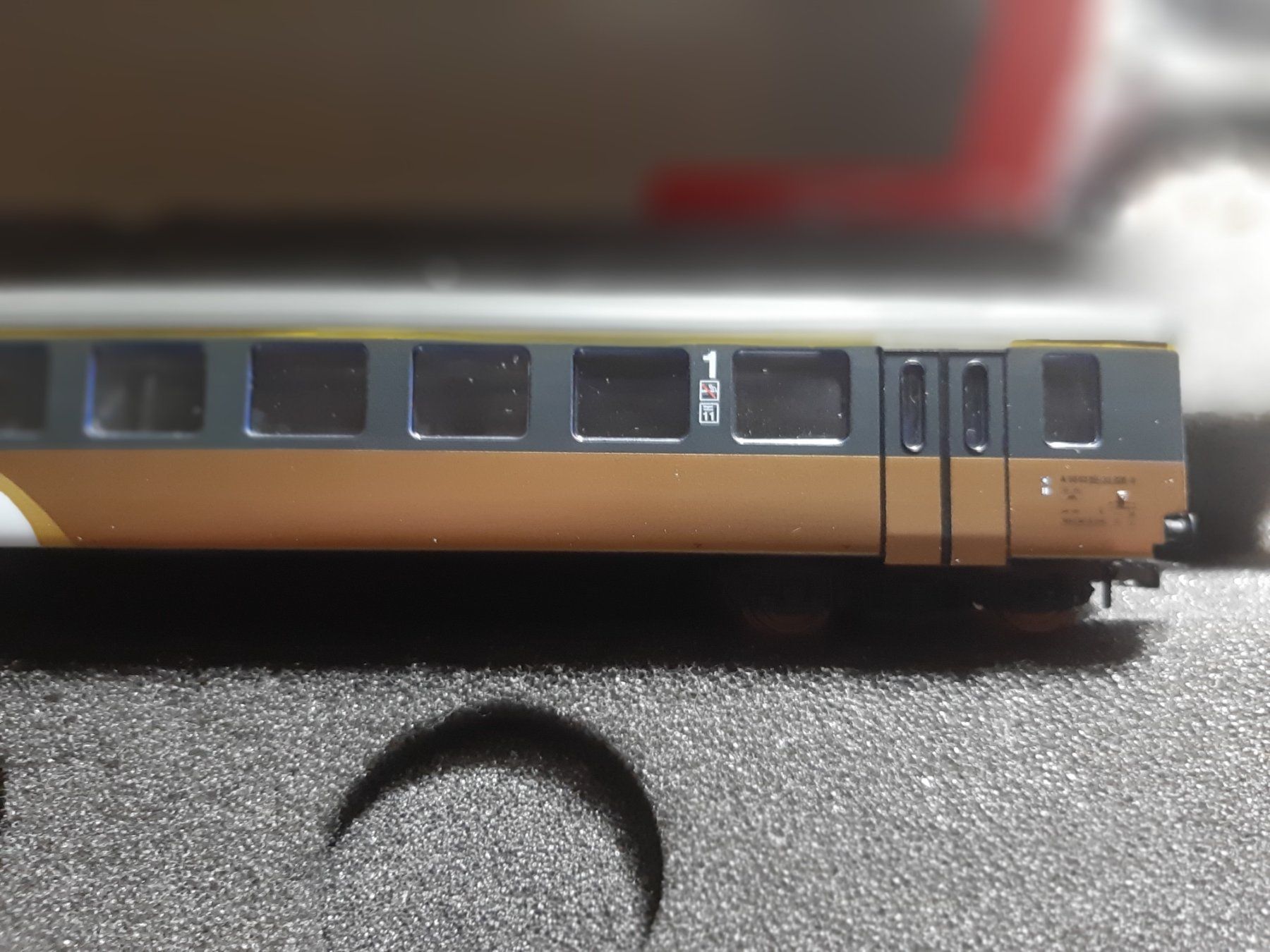 Lima Modellini di ferrovie: RIVAROSSI R3726 1CL GOLDEN PASS – Usato da Avully venduto da RIVALIS 2