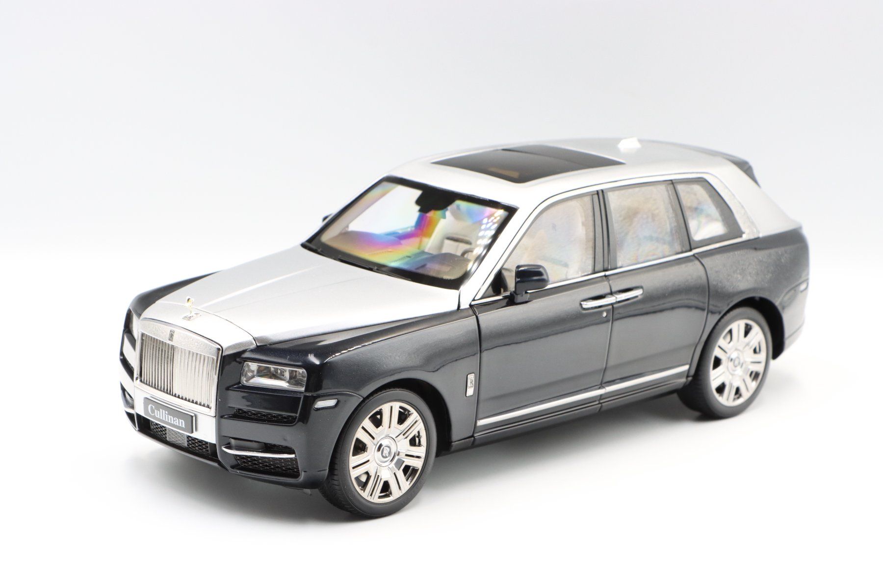 Rolls Royce Modellautos: Rolls Royce Cullinan 2018 1:18 Kengfai – Neu und originalverpackt aus Bühl b.Aarberg von modelldiecast 3
