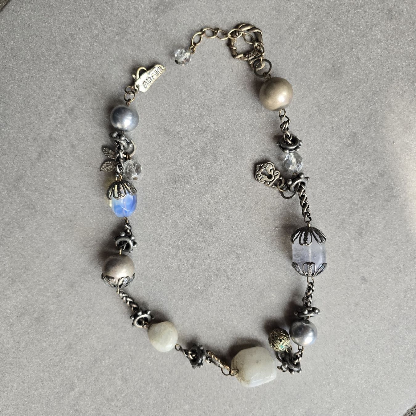 Bracciali & Braccialetti: Vintage Bettelarmband mit Steinen – Usato da Effretikon venduto da KG33
