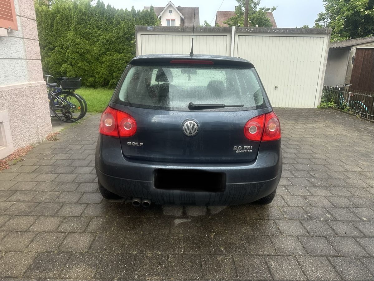 VW Automobili: Golf 5 4 motion  20.05 frisch mfk – Usato da Romanshorn venduto da Tomatos1 1