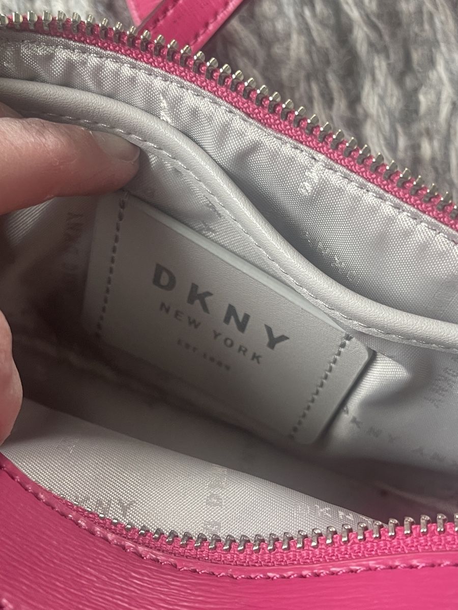 DKNY Altro in  Abbigliamento & Accessori: Kleine Umhängetasche DKNY – Nuovo (secondo la descrizione) da Gunten venduto da slu_p5p8 3