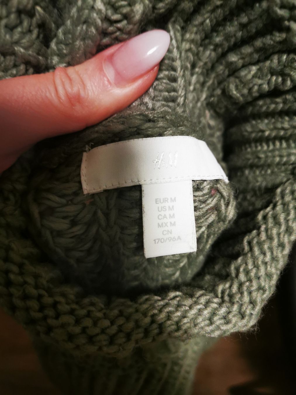 H&M Maglioni & Felpe: H&M Strickpullover, Olivgrün, Gr. M, Top Zustand! – Nuovo (secondo la descrizione) da Balsthal venduto da Leila_Luna 1