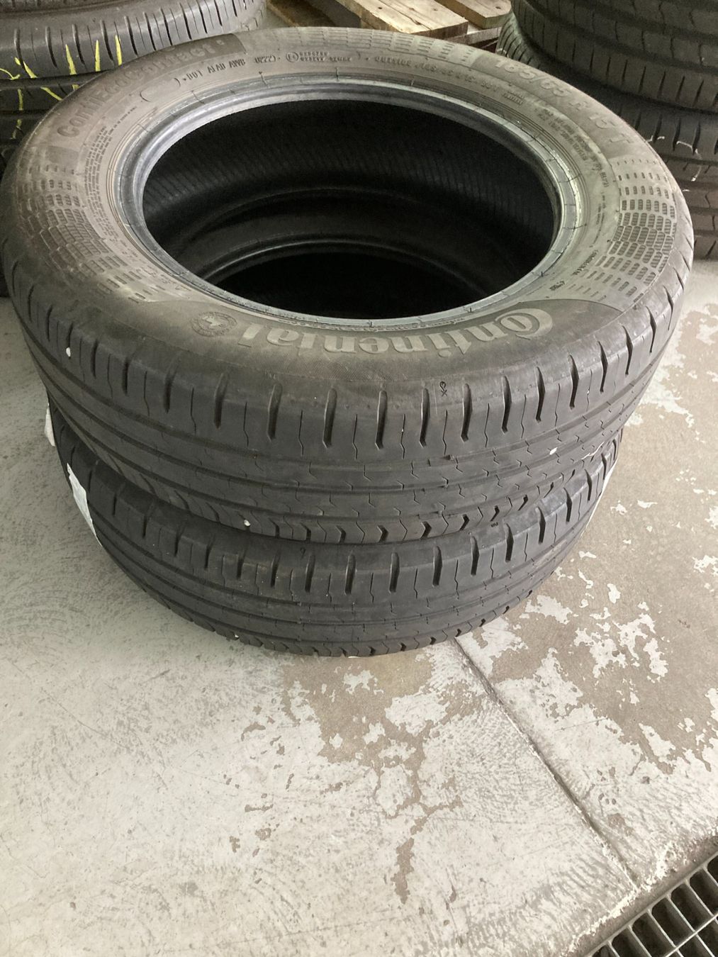 Continental Pneus & Kompletträder: 185/65R15 Sommerpneu Continental – Gebraucht aus Cham von Cham6332