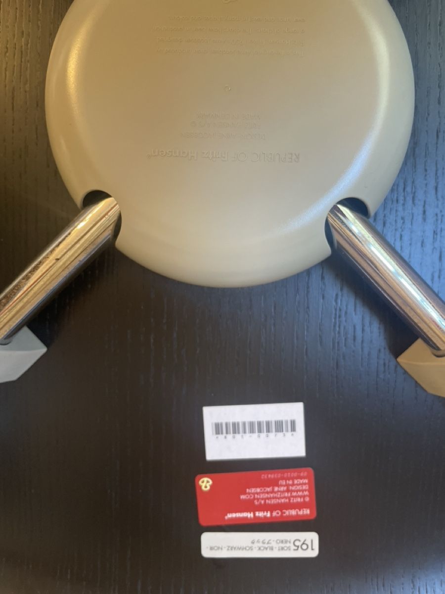 Fritz Hansen Sedie: Fritz Hansen 3107 Series 7 – Difettoso da Jona venduto da luz_d2cg 4