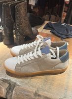 Baskets Boggi beige et blanc. Neuves