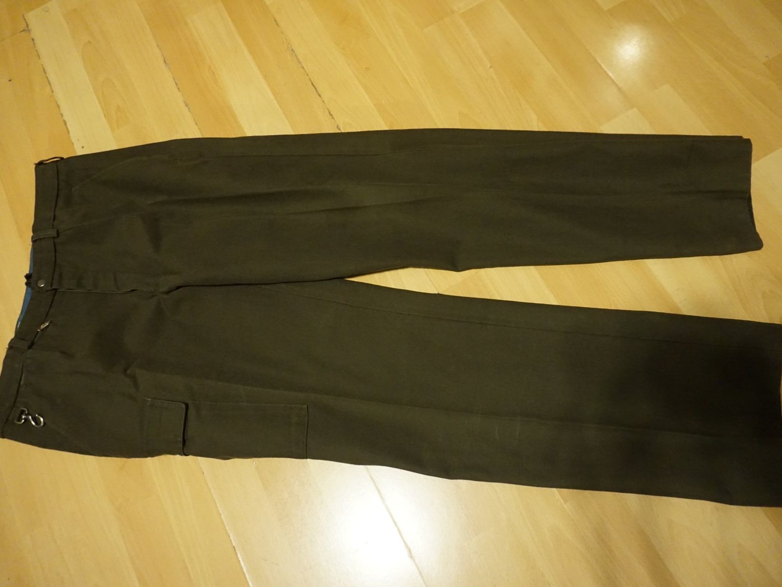 Pantaloni: Hose, Grösse 44 – Usato da Zürich venduto da einalemjena