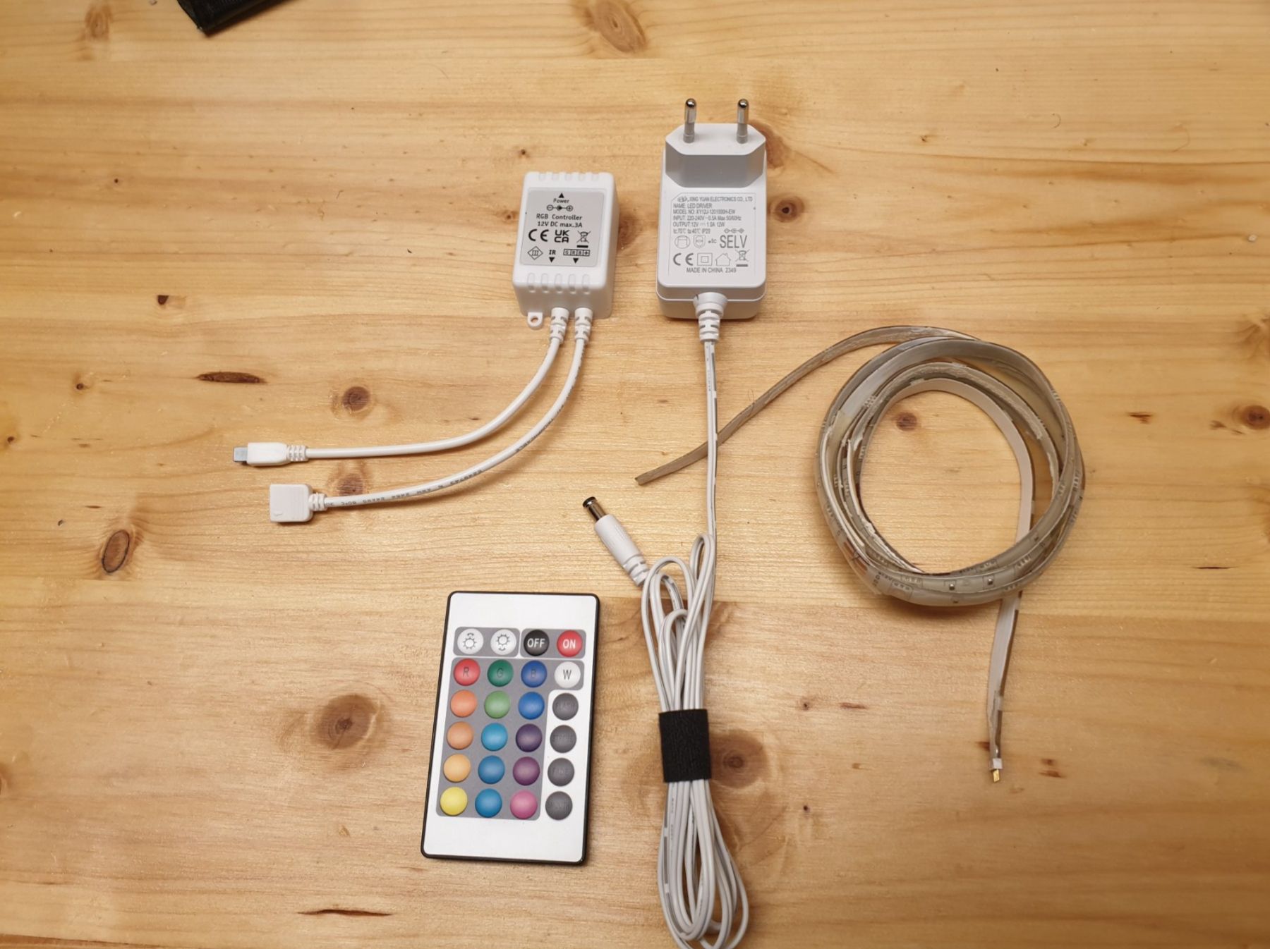Ghirlande e barre luminose: Paulmann LED Band RGB – Usato da Thun venduto da Nskater