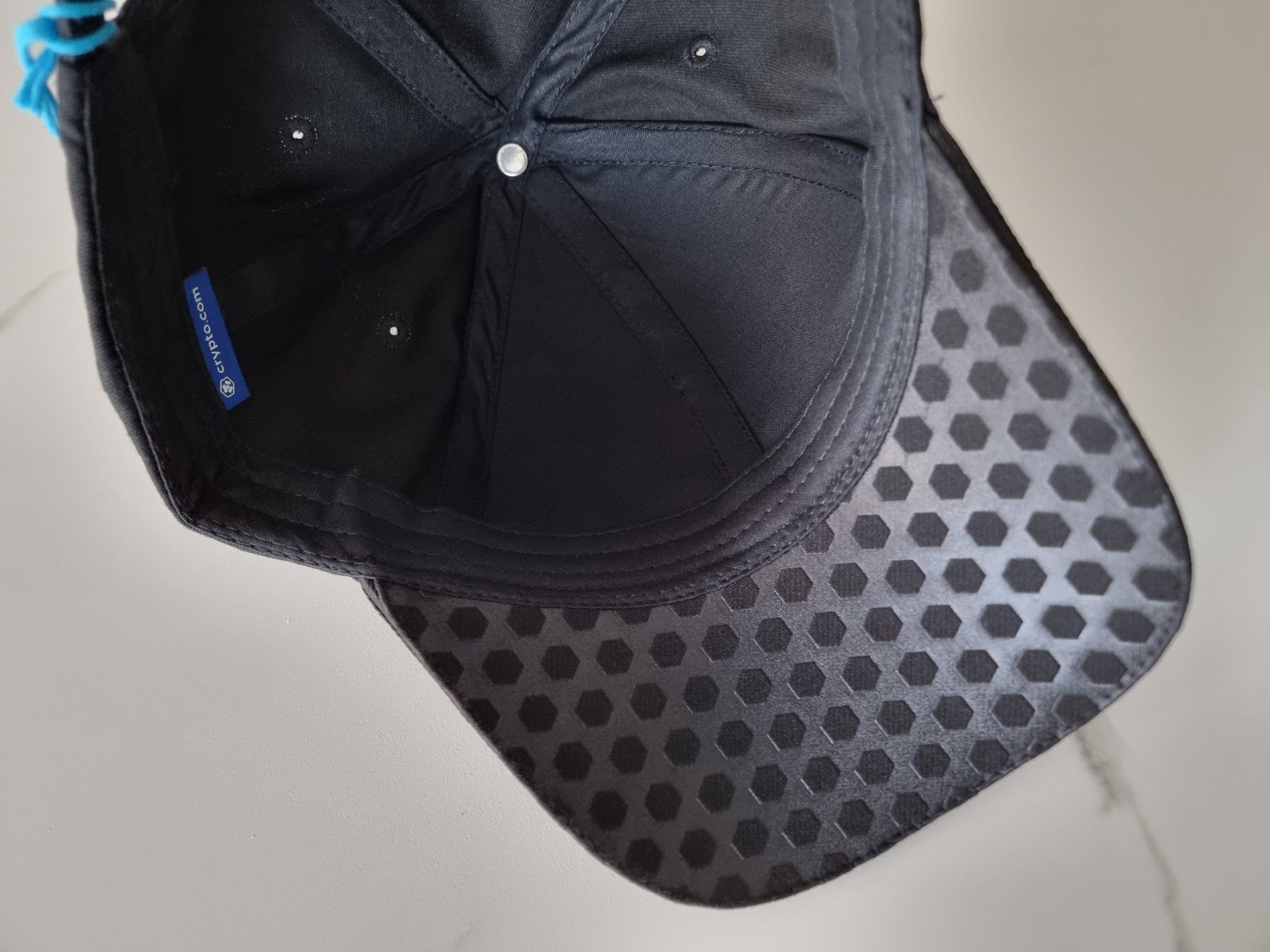 Copricapi, berretti & cappellini: 🧢 Crypto.com Cap (Neu) – Nuovo e nell'imballaggio originale da Zürich venduto da TrueTrade 2