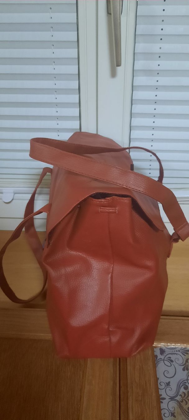 Taschen für Damen: DANIEL HECHTER TASCHE ROT – Gebraucht aus Turbenthal von tirare 4