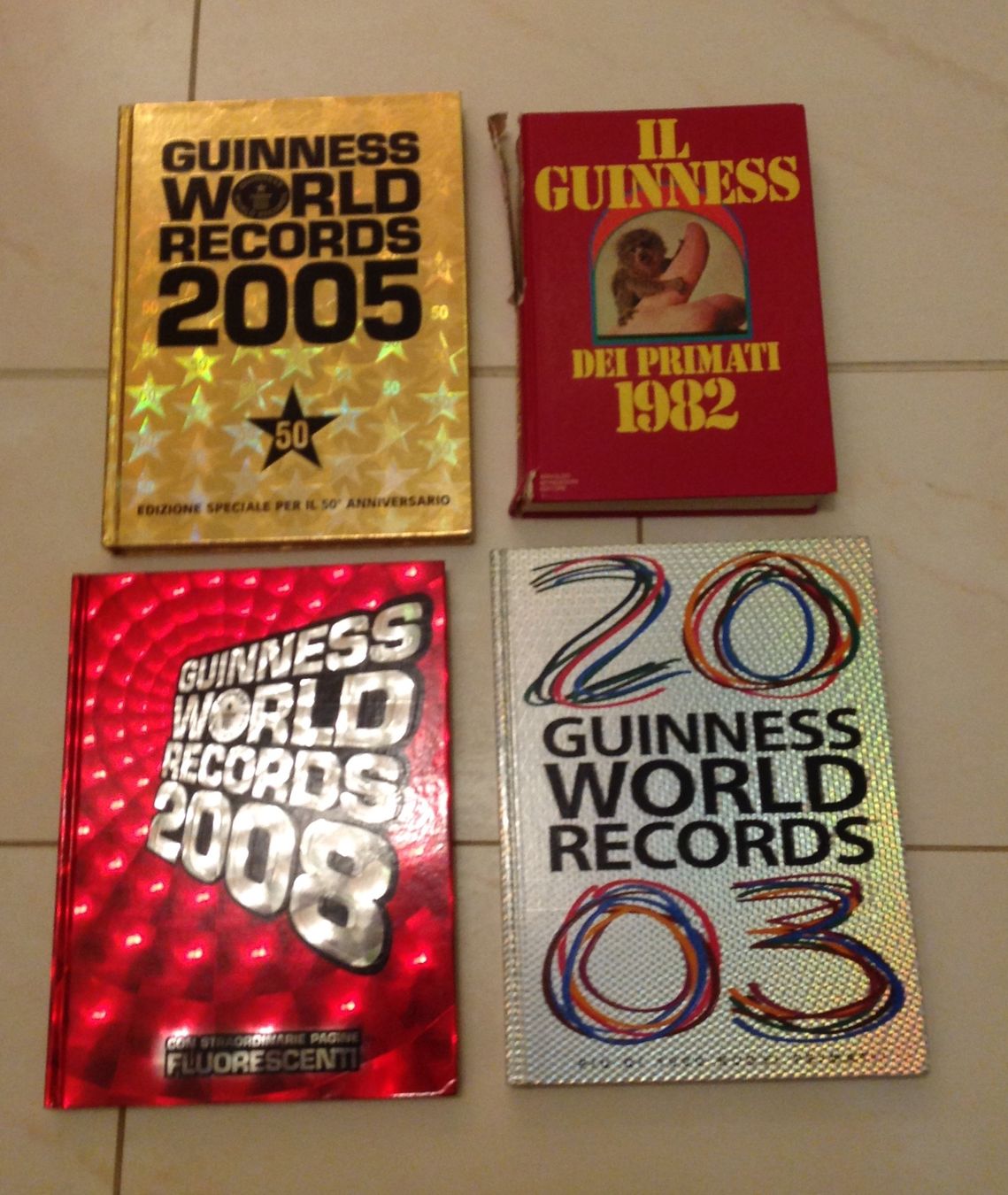 Bücher: 4 Libri Guinness World Records 2003 - 2005 - 2008 - 1982 – Gebraucht aus Riva San Vitale von ramarro57