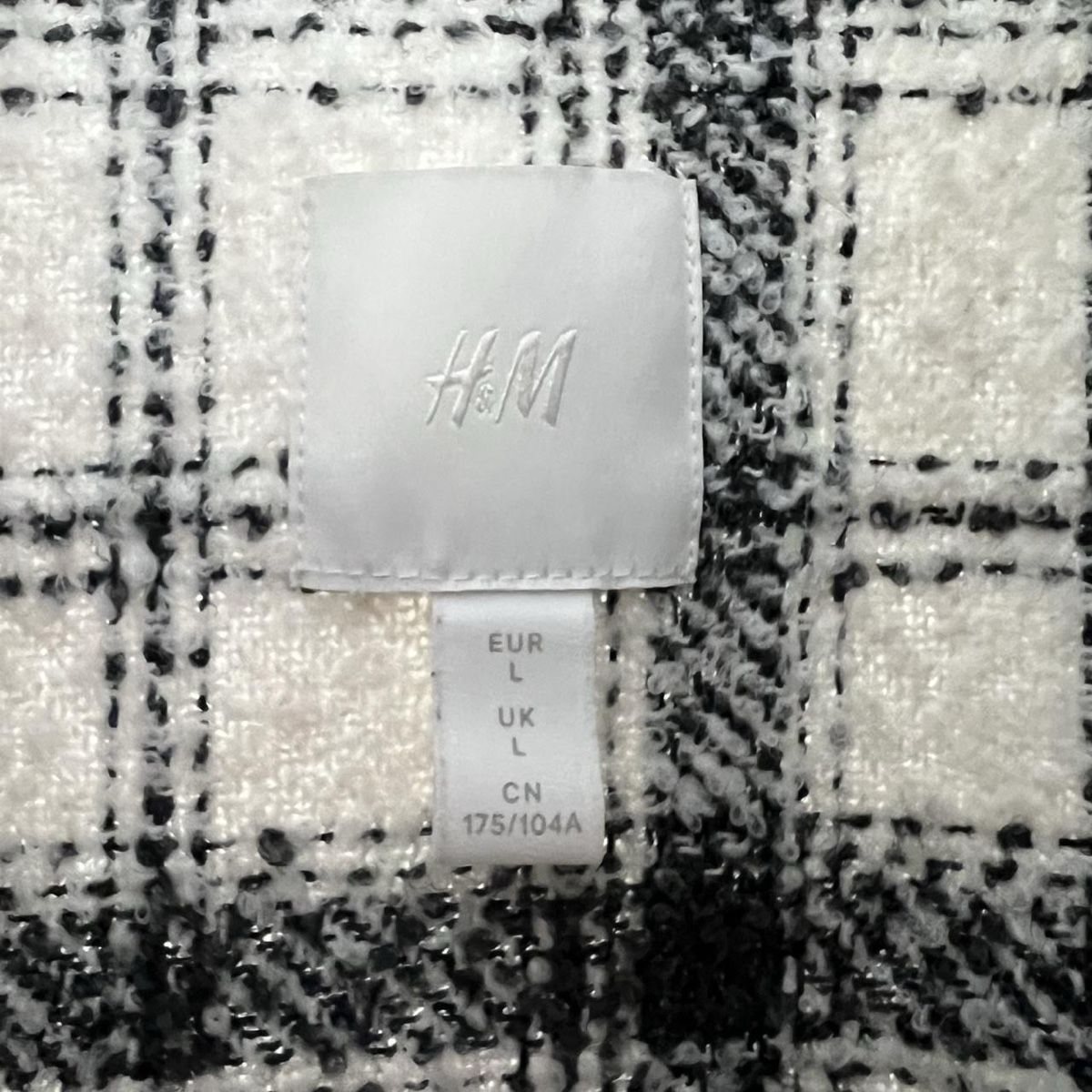 H&M Giacche: H&M Jacke im Karomuster, Grösse L – Usato da Rebstein venduto da larajoylaangenegger 1