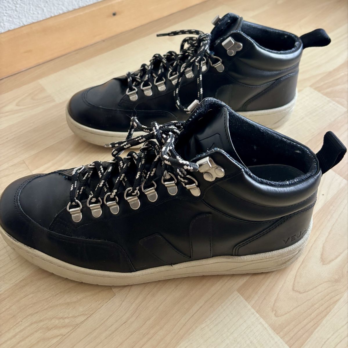 Veja Scarpe da uomo: Leder Veja Sneakers in schwarz 42 – Usato da Bern venduto da larrybird 5