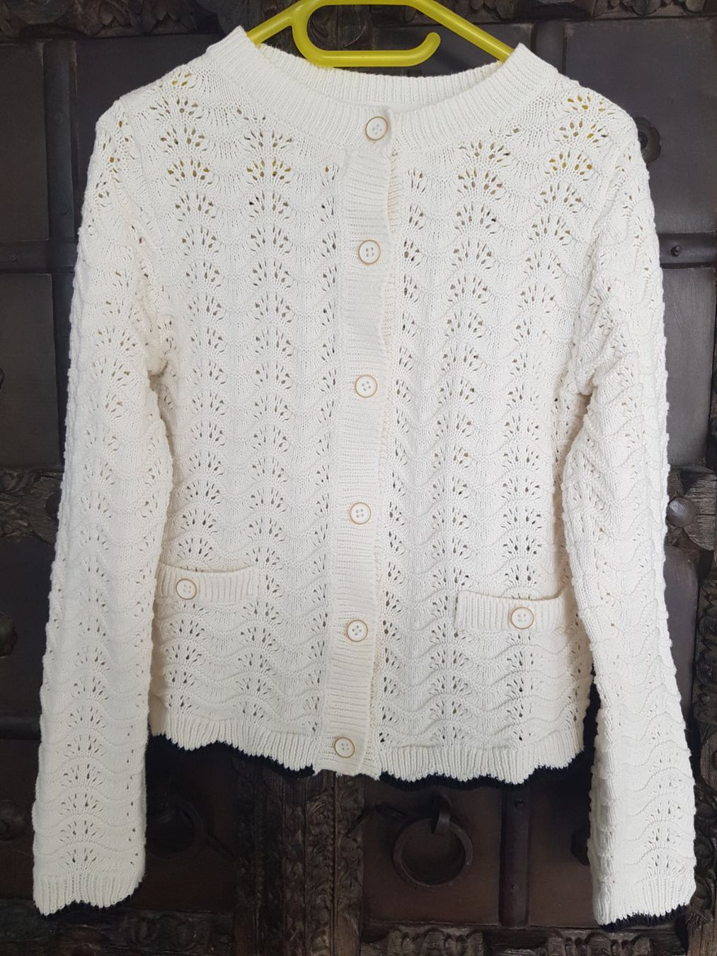 H&M Giacche & Cappotti: MÄDCHEN STRICKJACKE/ NEUWERTIG – Nuovo (secondo la descrizione) da Root venduto da LifestyleAccessoires