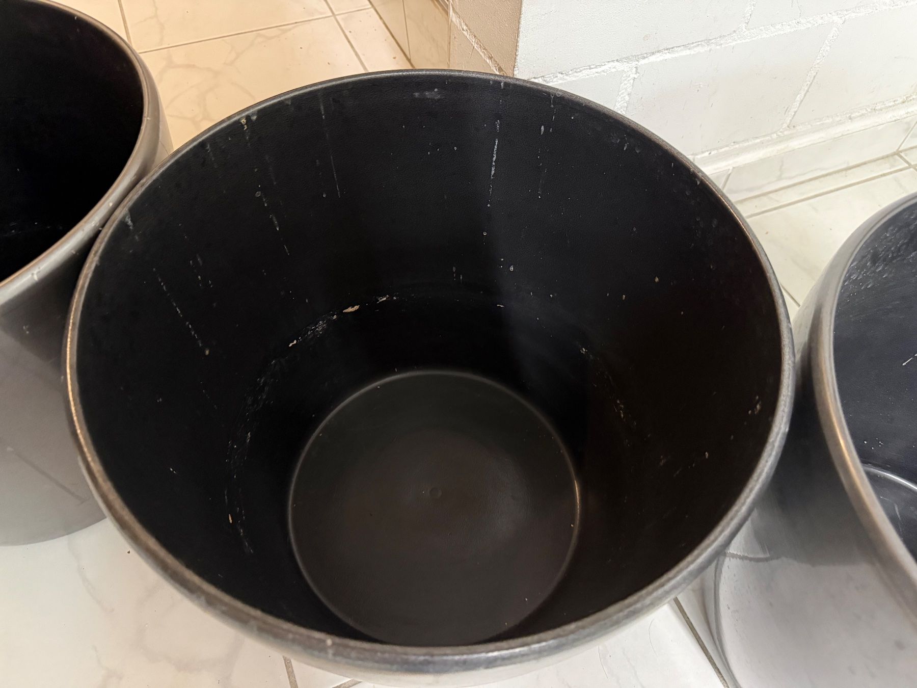 Luwasa Vasi per fiori: 3 gebrauchte Hydrokultur-Blumentöpfe von Luwasa – Usato da Wolfhausen venduto da Analyse 4