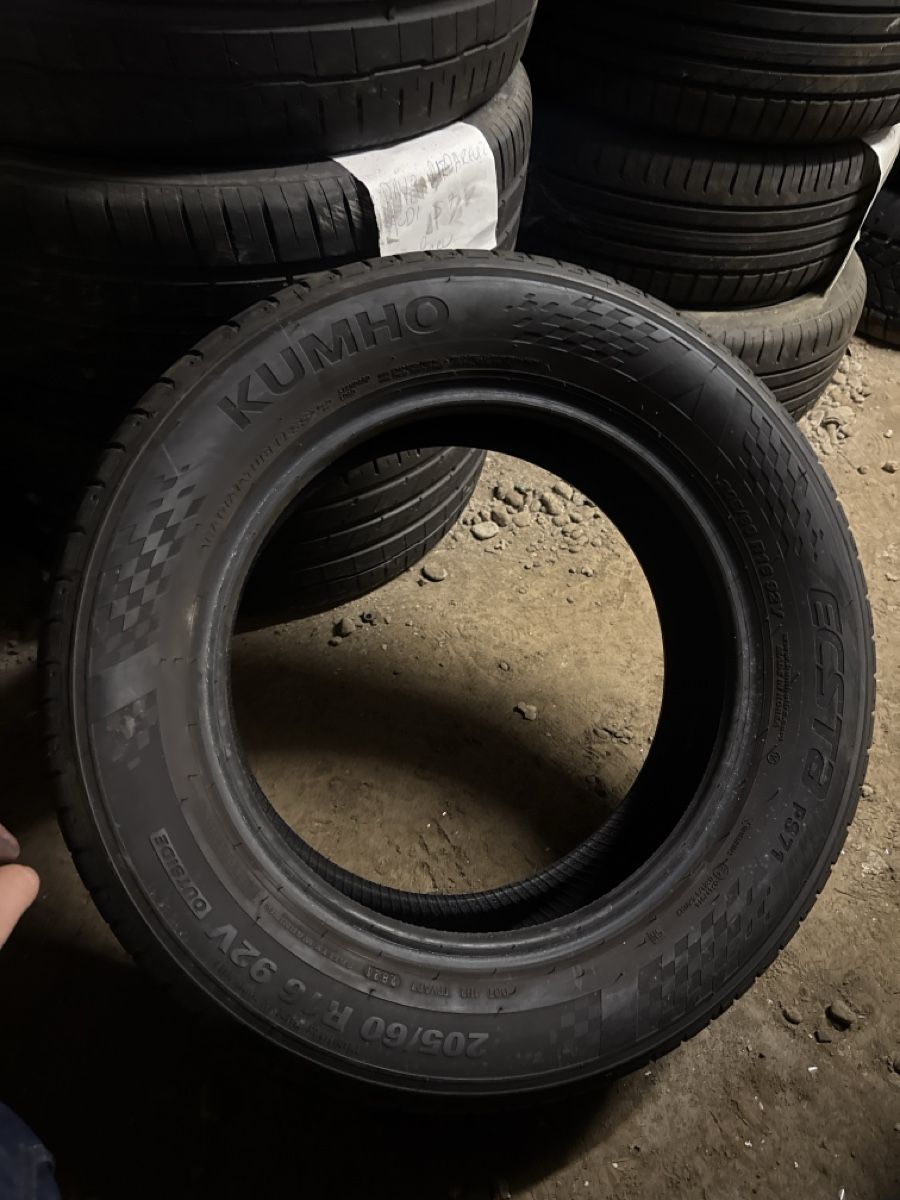 Pneumatici & Ruote complete: 205/60R16 – Usato da Lenzburg venduto da mpt_qr6v