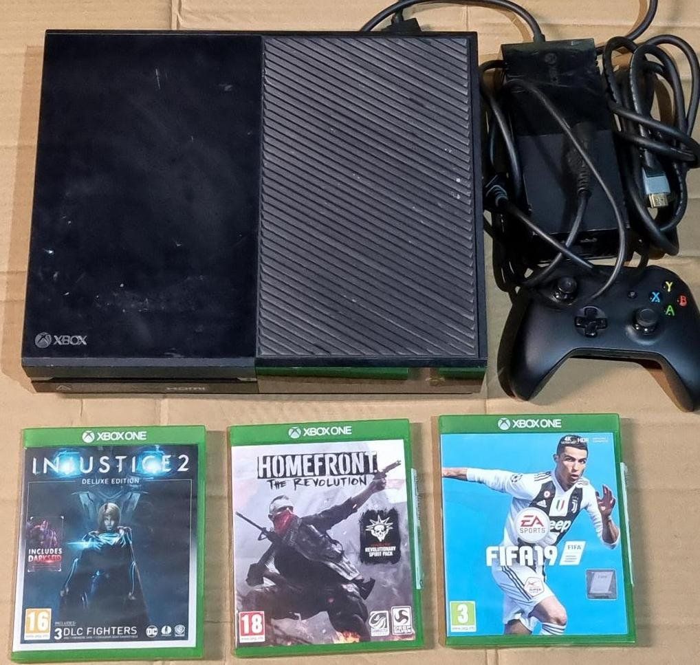 Microsoft Konsolen: Xbox One 1540 – Gebraucht aus Collonges von arashee