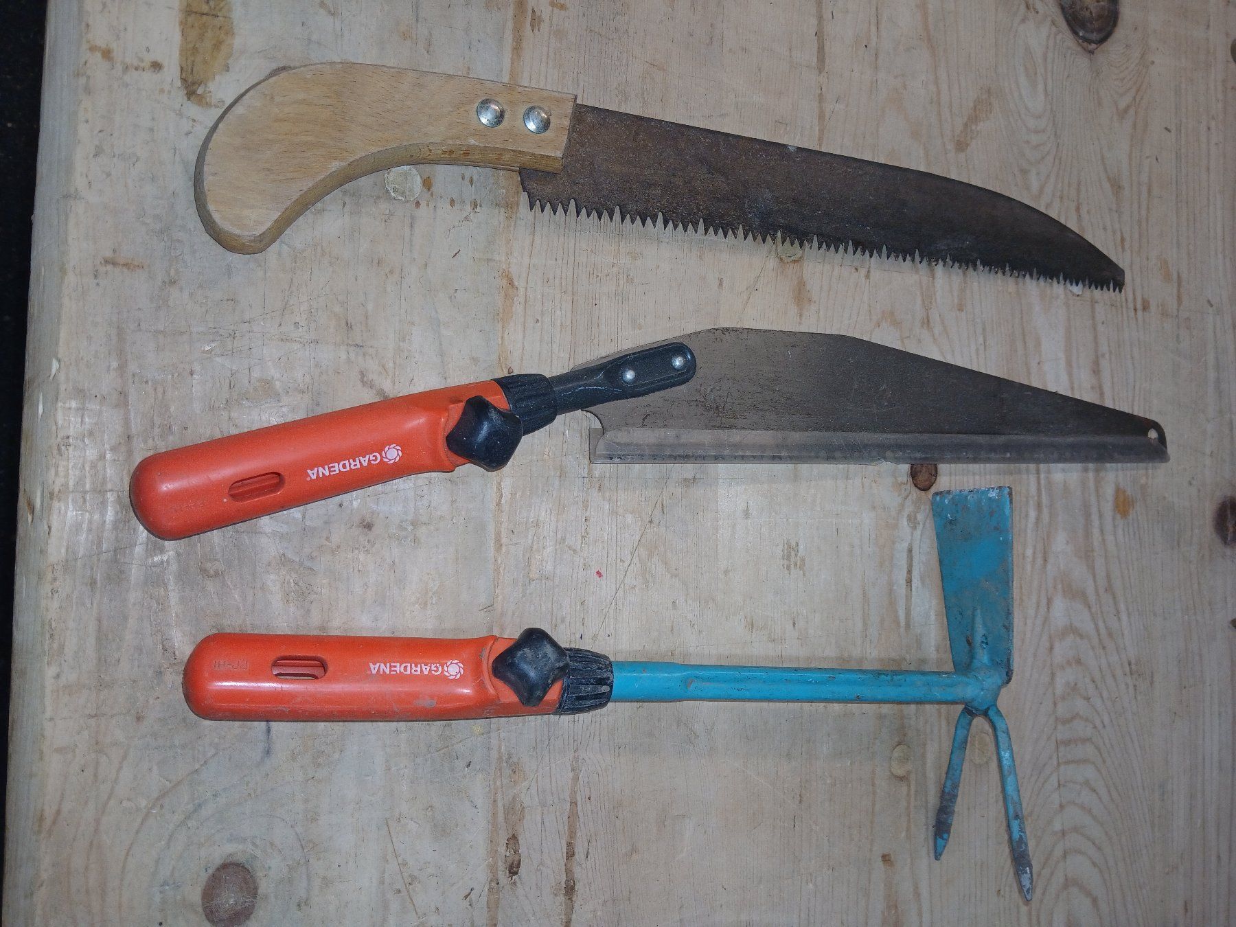 Tous les outils: 3 Stk.Gartenwerkzeug – D'occasion à Felben-Wellhausen par Rumaca