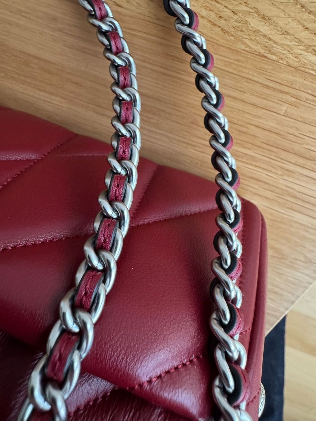 Coach Taschen für Damen: COACH red quilted tabby shoulder bag with silver hardware – Neu (gemäss Beschreibung) aus Zürich von sel_w5sd 7