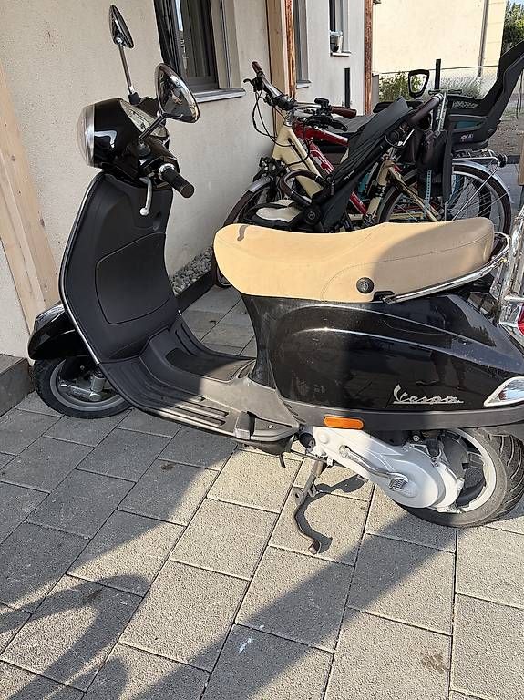 Piaggio Route: Vespa LX2 50 – D'occasion à Galmiz par Burdizzo88