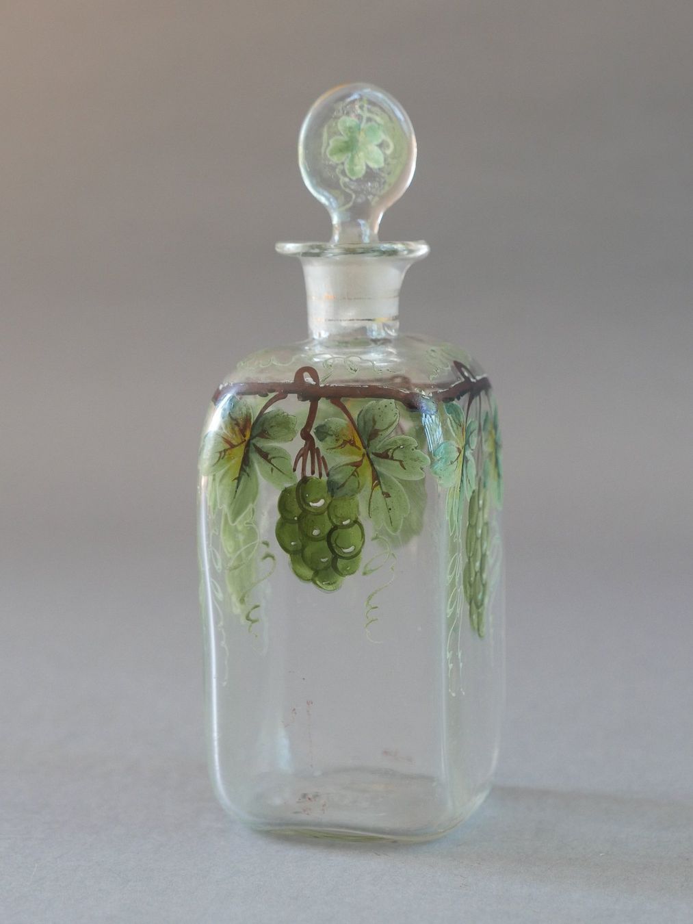 Carafes: GLAS-KARAFFE EMAILLEMALEREI UM 1900 – D'occasion à Balgach par Zwischenraum 4