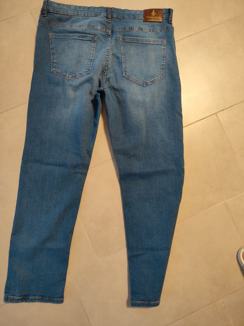 Pantalons: Gr 27 blaue Jeanshose kurz – D'occasion à St. Gallen par Bisaknosp 4
