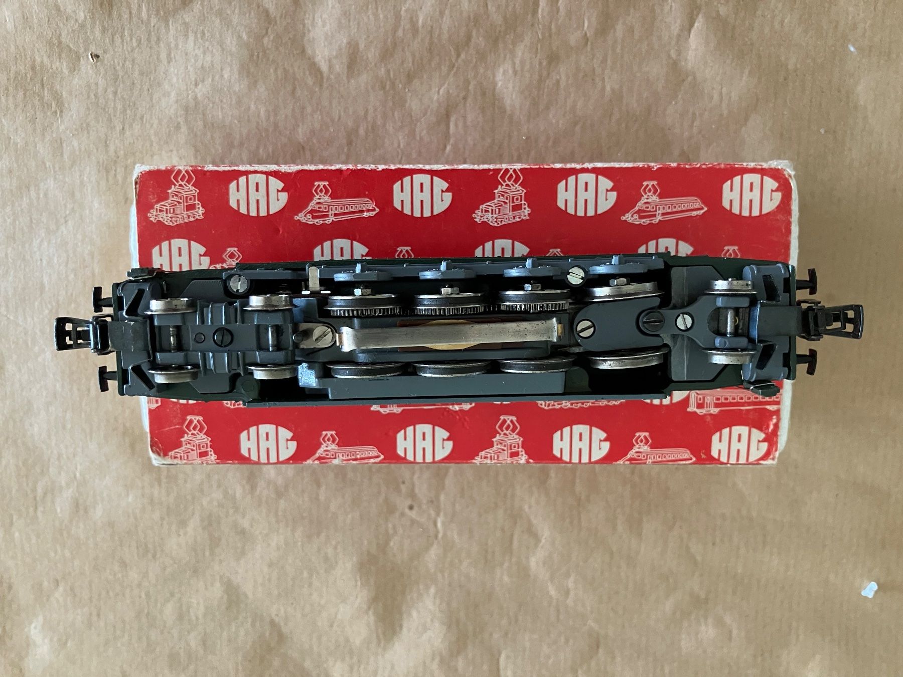 Hag Modellini di ferrovie: HAG Ae 4/7 10901 der SBB, Art. Nr. 140 – Difettoso da Bütschwil venduto da Semaphor 3