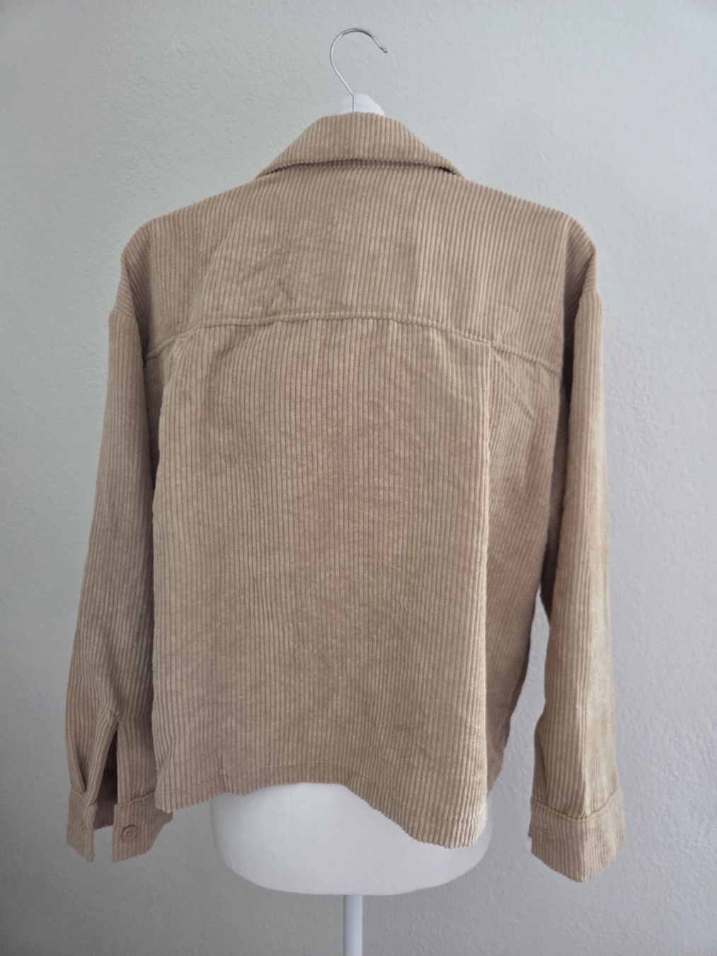 Giacche: Damen Cordjacke beige  Grösse L – Usato da Hittnau venduto da SirKahn 2