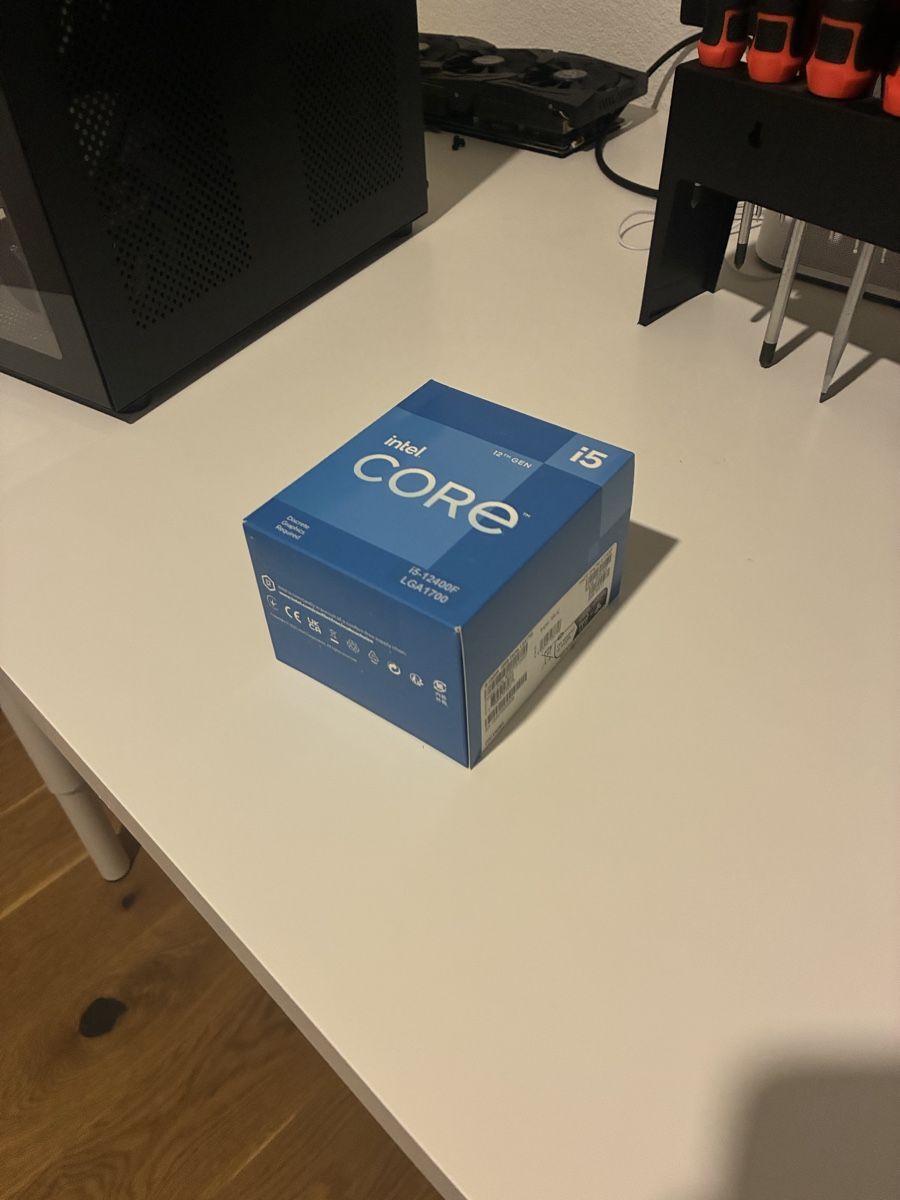Intel Componenti elettronici: Intel Core i5-8500 – Usato da Spreitenbach venduto da vg713 1