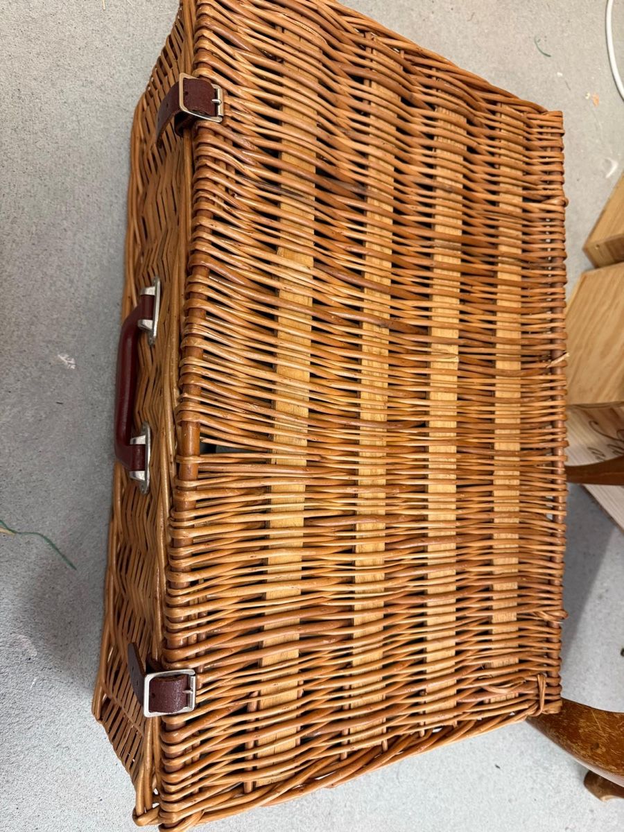 Autres articles pour la maison: Picknick Korb, british – D'occasion à Obfelden par puma59 1