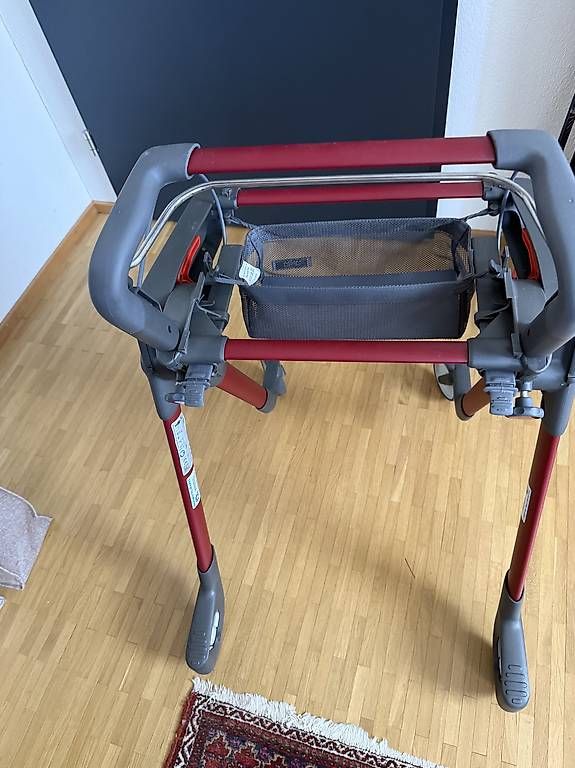 Ausili per la deambulazione: Rollator  – Usato da Hubersdorf venduto da Beatrice60 3